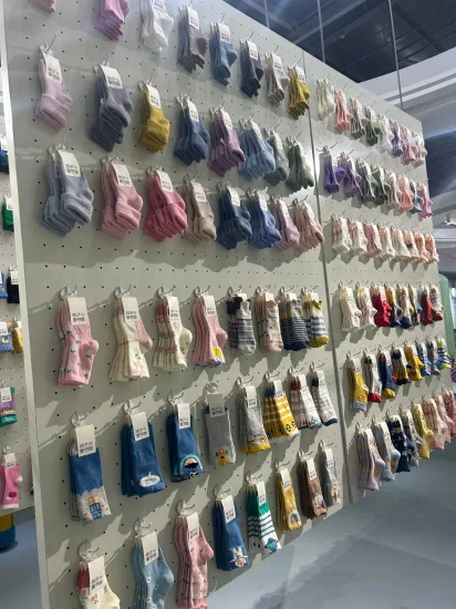 Wholesale Factory Low Price Knee-High Socks Stocking Puppy Dog Custom Sports Spandex Soccer Football Basketball Socks