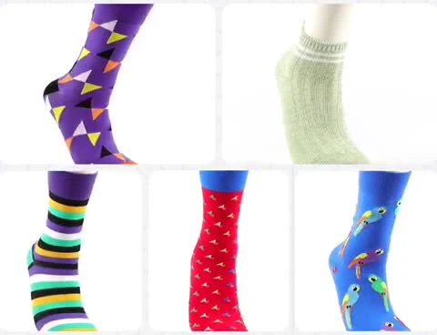 Wholesale Fashion Colorful Funny Happy Novelty Socks Smiling Face Custom Colorful Cotton Crew Men Dress Socks